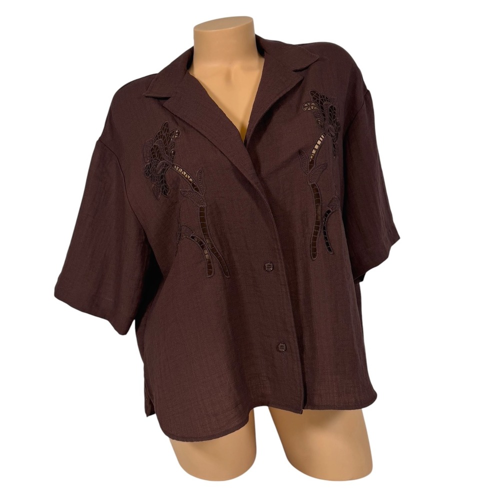 H&M Brown Floral Eyelet Embroidered Short Sleeve Button Down Shirt Womens Medium
